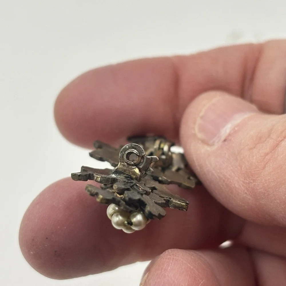 Vintage Mid Century Brass Filigree Brooch Hand Wired Pearls‎ and Pink Rhinestone